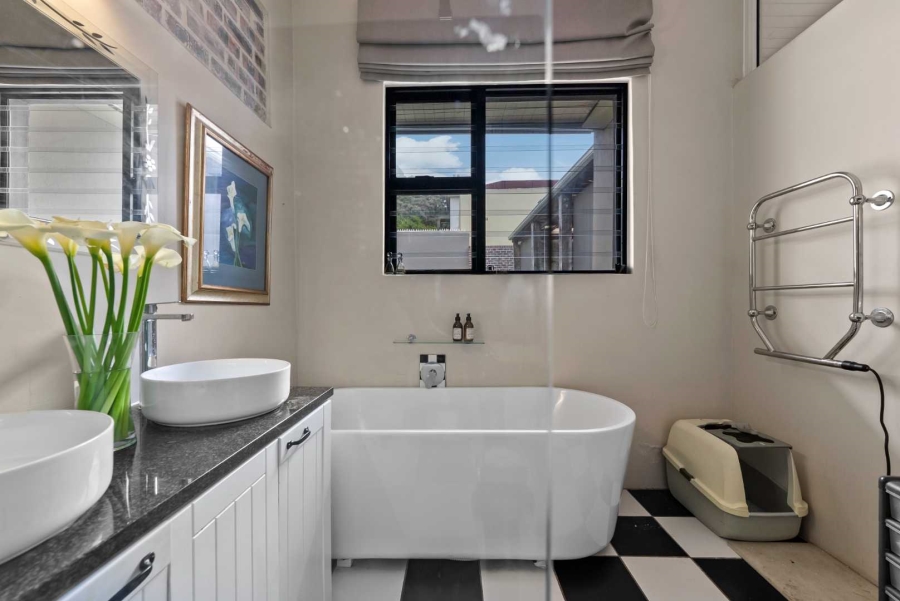 3 Bedroom Property for Sale in Gardens Western Cape